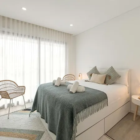 Consolacao Surf & Pool Terrace Атогиа-да-Балейя
